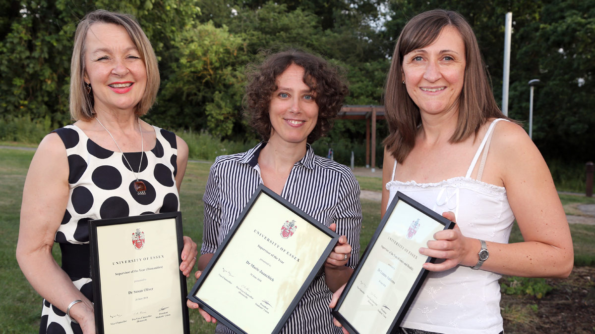 Dr Susan Oliver,  Dr Marie Juanchich and Dr Leanne Andrews)