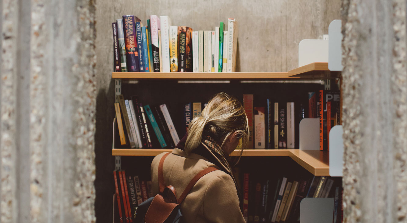 Student browsing in the bookswap