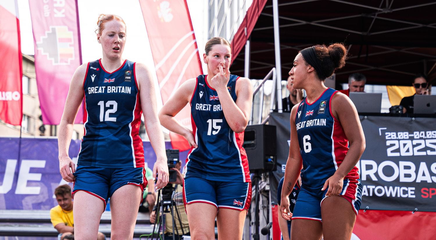  Cameron Taylor-Willis chats to team mate Jade Mbam