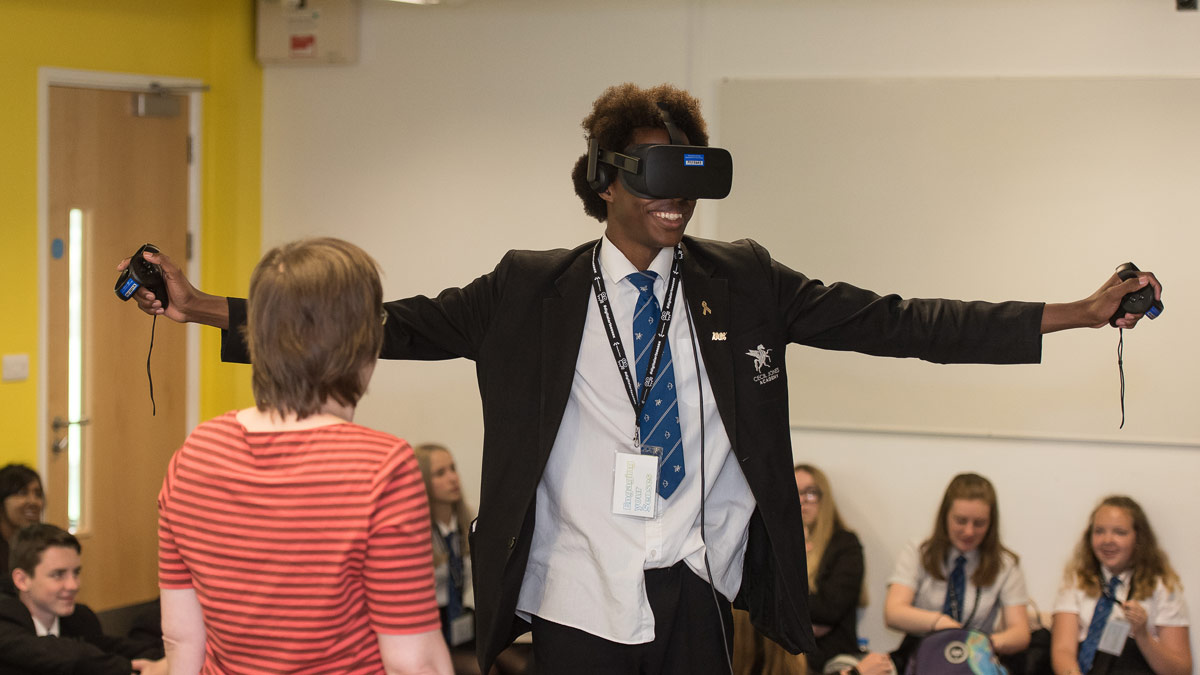 Student trying out virtual reality