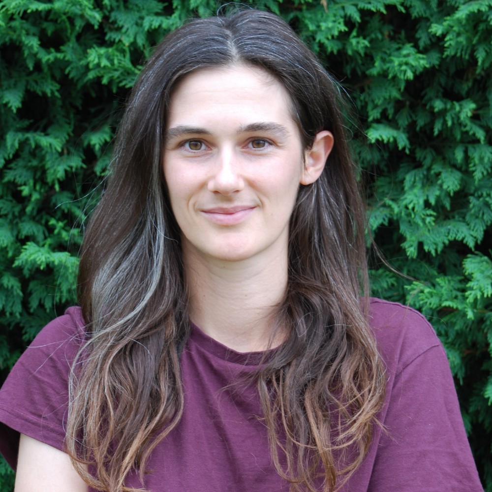 portait photo of Dr Amanda Cole