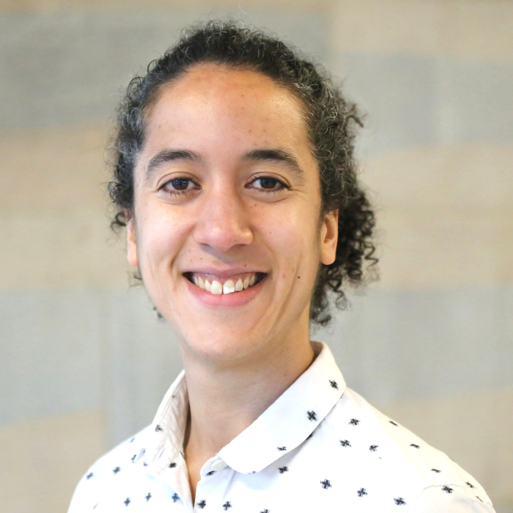 Portrait photo of Dr Hannah Gibson