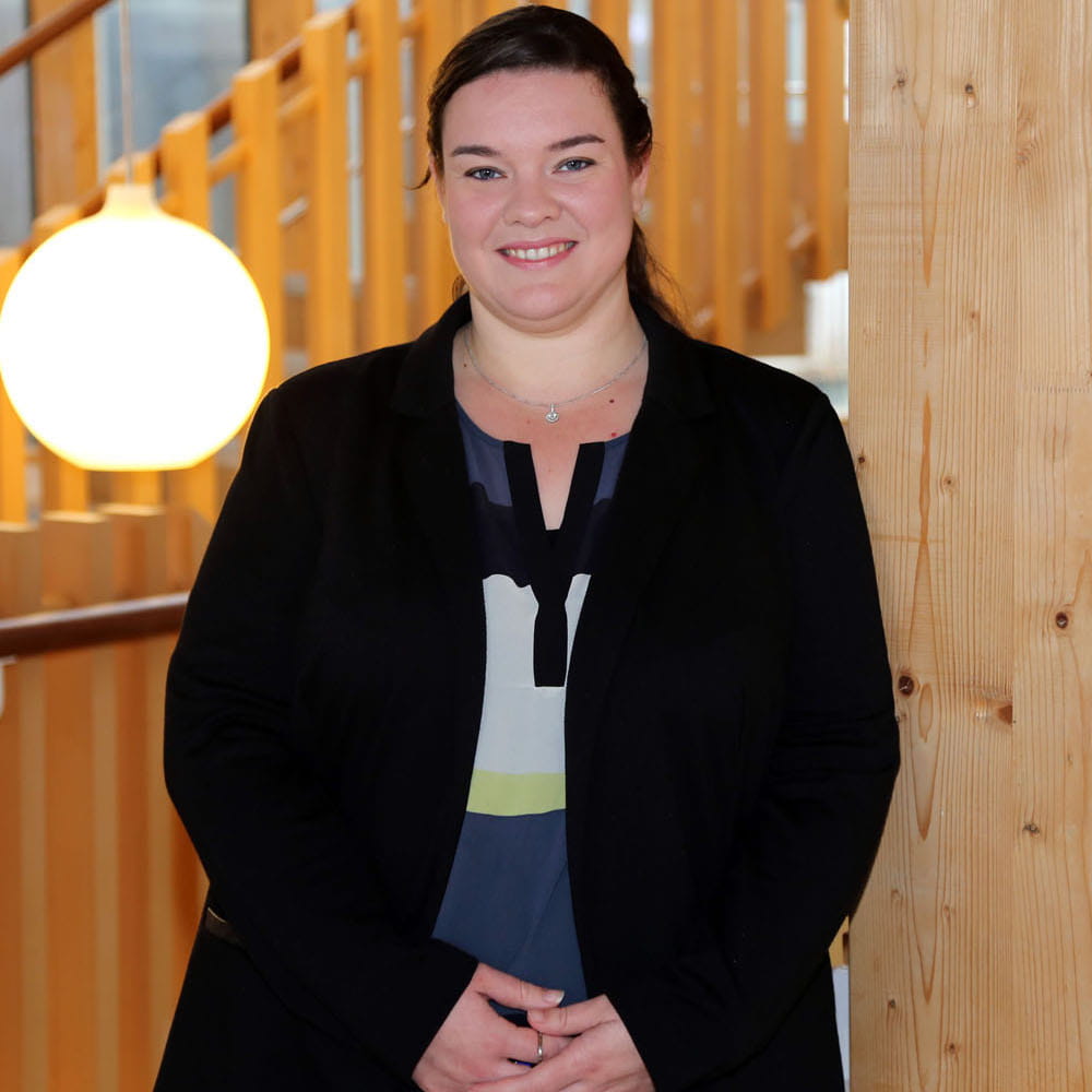 portrait photo of Dr Danielle Tucker