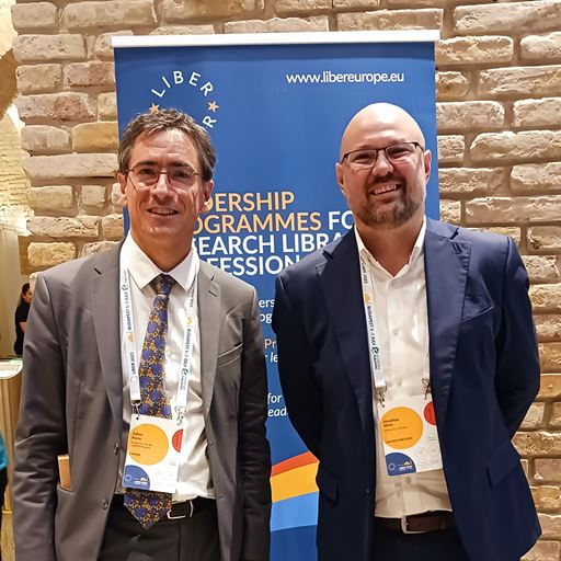 LIBER President, Julien Roche, and University of Essex Director of Library and Cultural Services, Jonathan White, stand together at the LIBER 2023 conference.