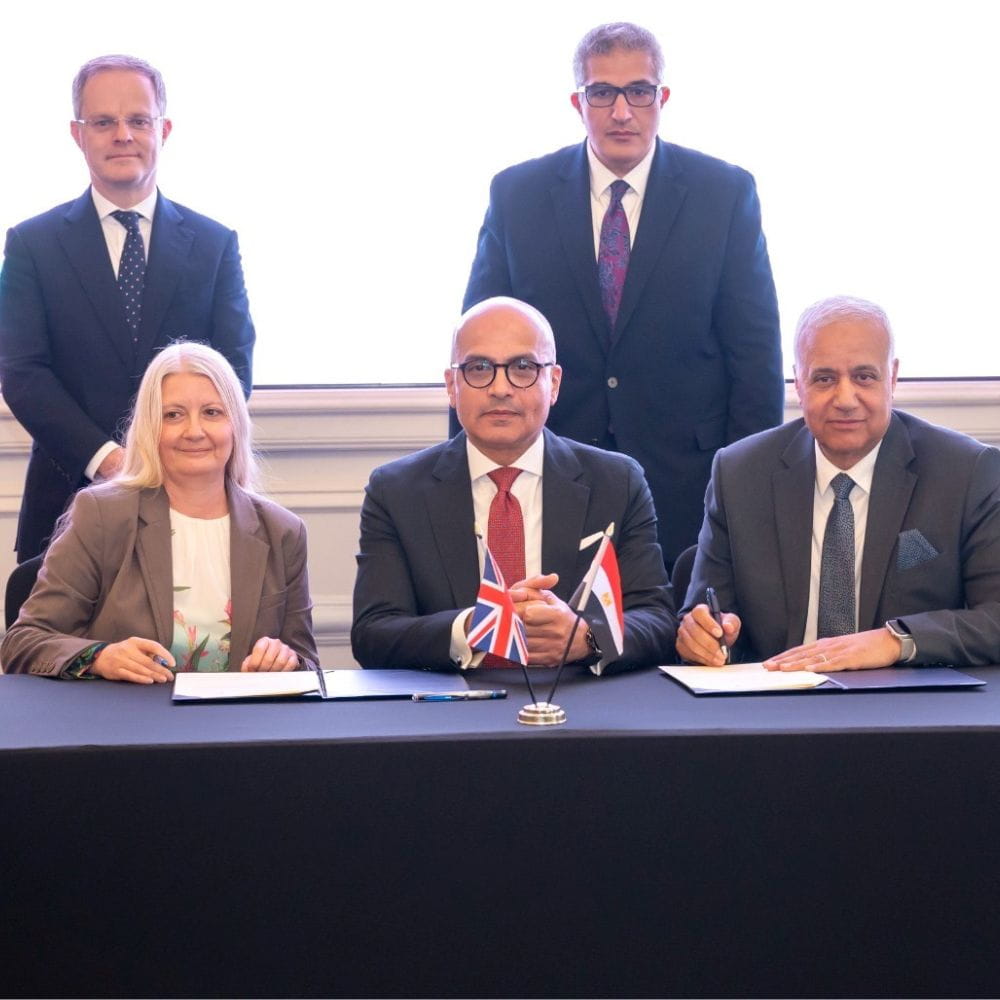 Professor Maria Fasli signs agreement in Egypt
