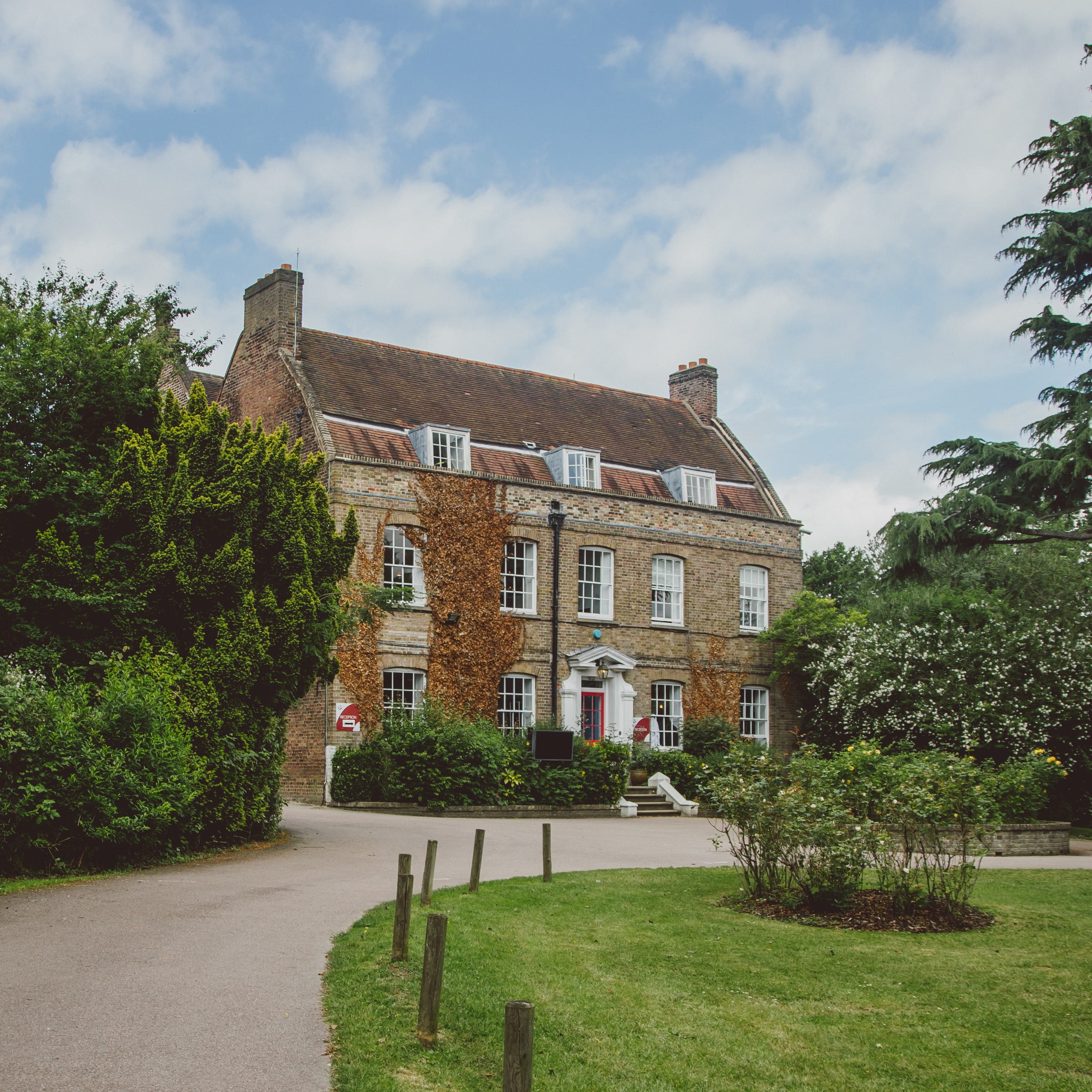 Image of Hatfields House at the Loughton Campus