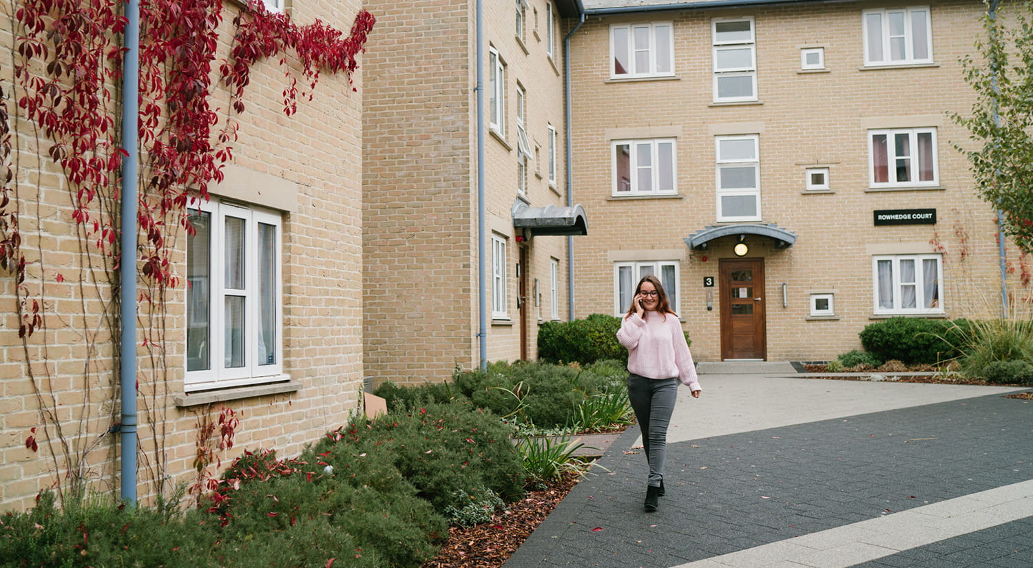 South-courts-accommodation-outside