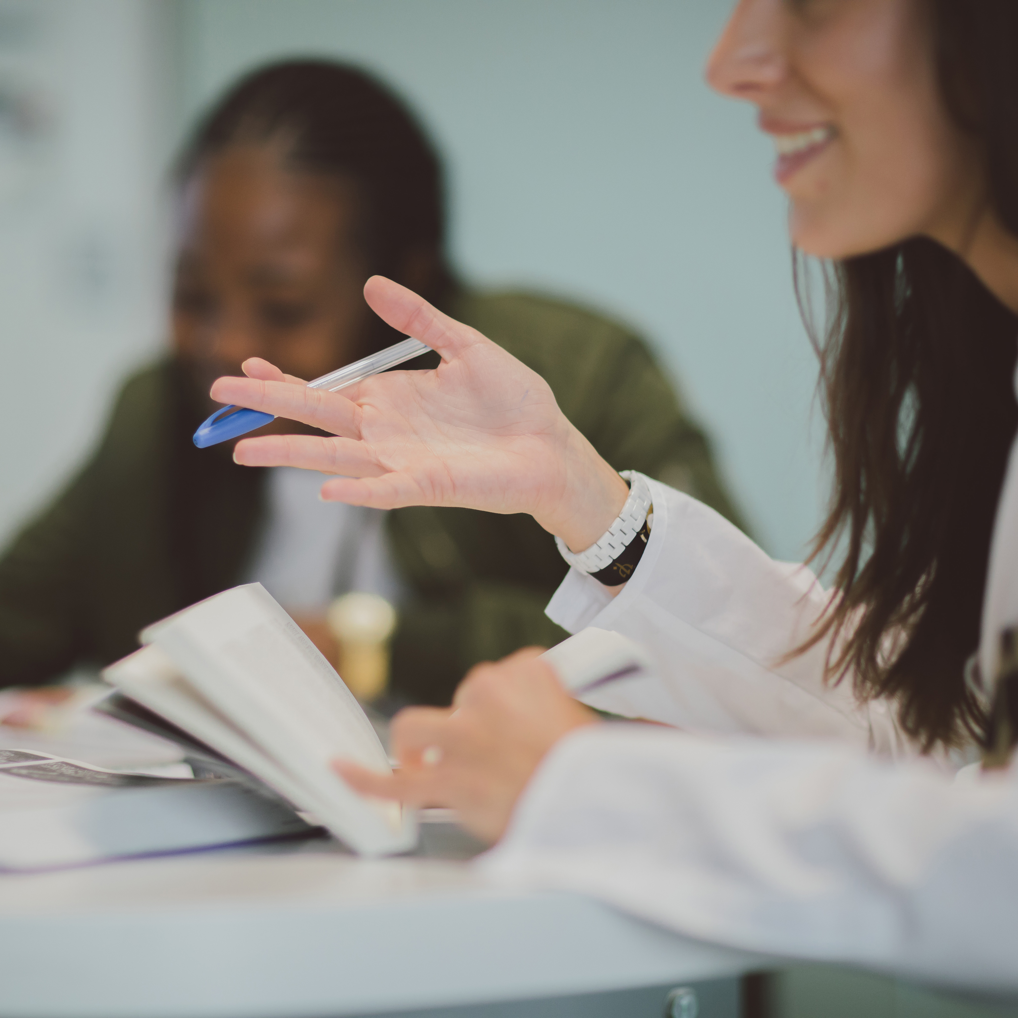 Expressive talking hands