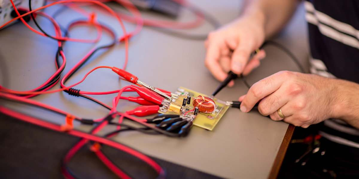 Practical electronics at Essex)