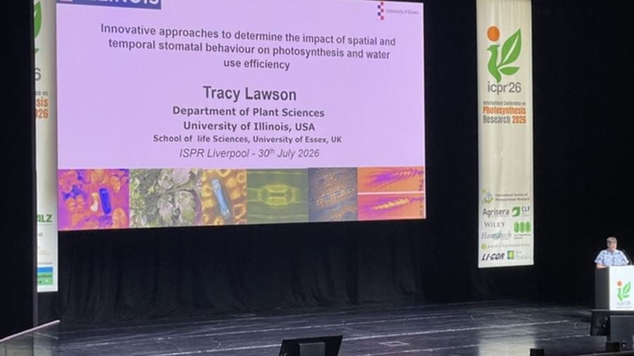 Pioneering plant scientist receives top award