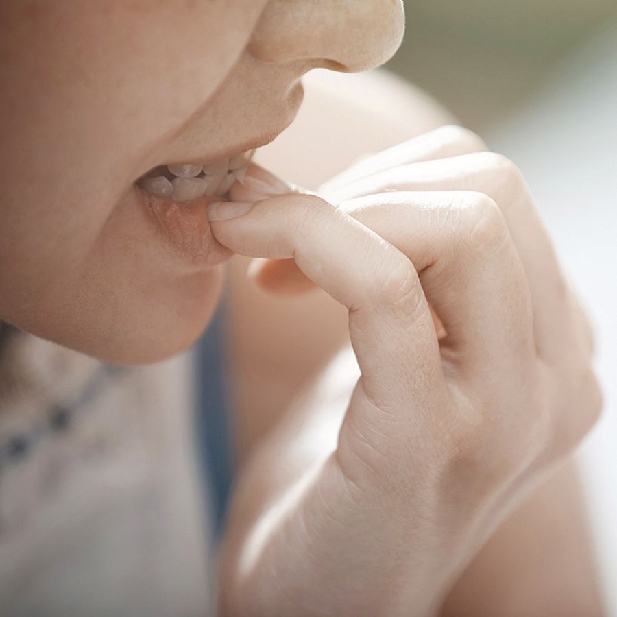 Forgetting your native language: consequences to career prospects