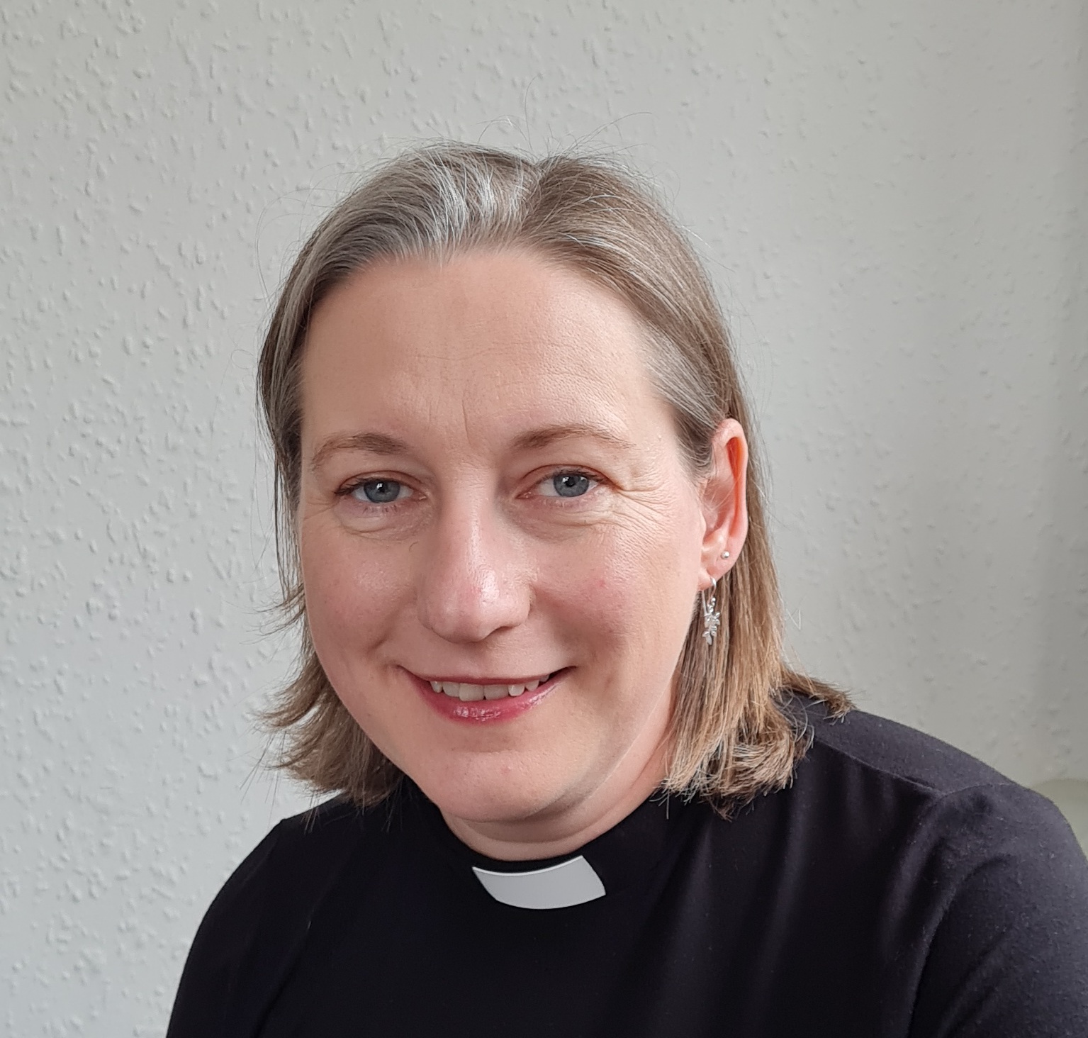 Revd Dr Sara Batts-Neale