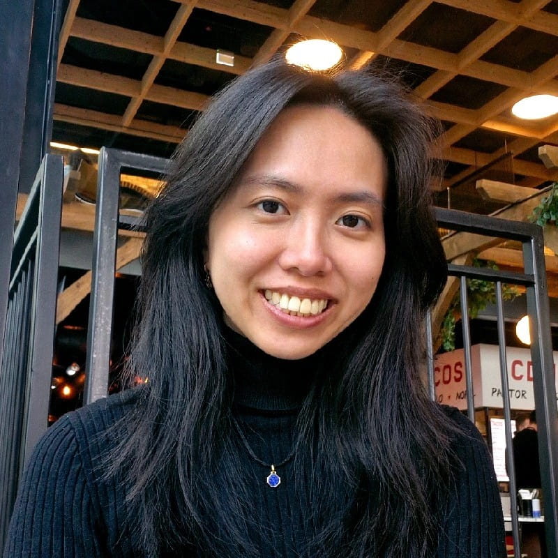 Headshot of Phoebe Ng