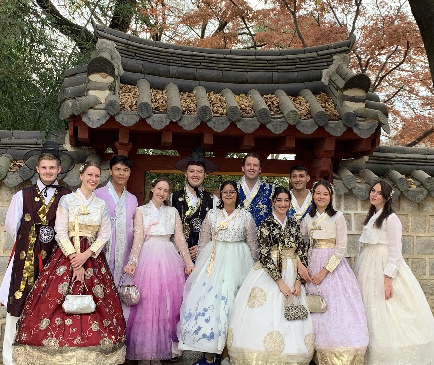 students in traditional Korean dress