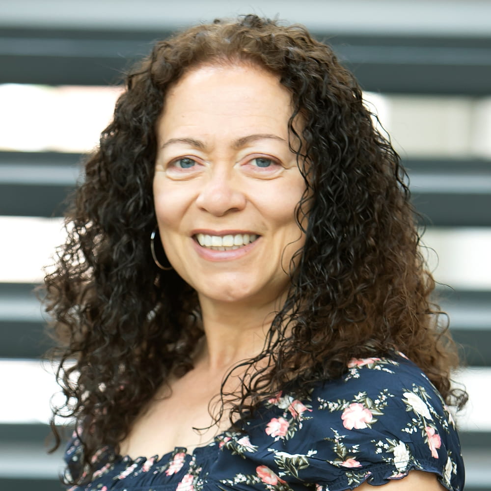 Dr Fay Aljibory
