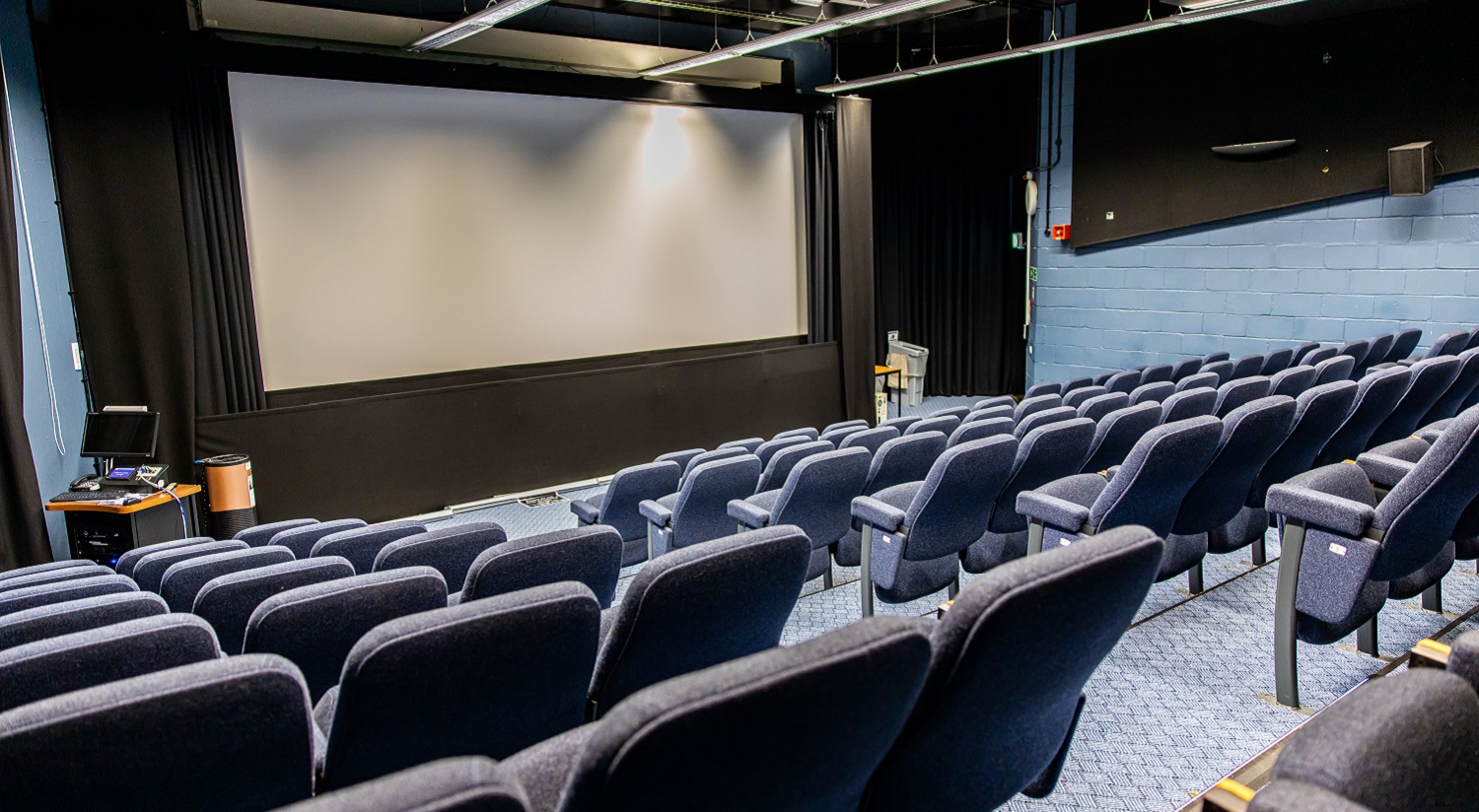 Colchester Cine 10 Cinema screen and seating