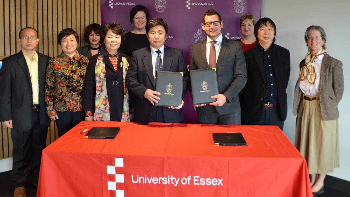JUFE and Essex representatives at the signing of our new agreement)