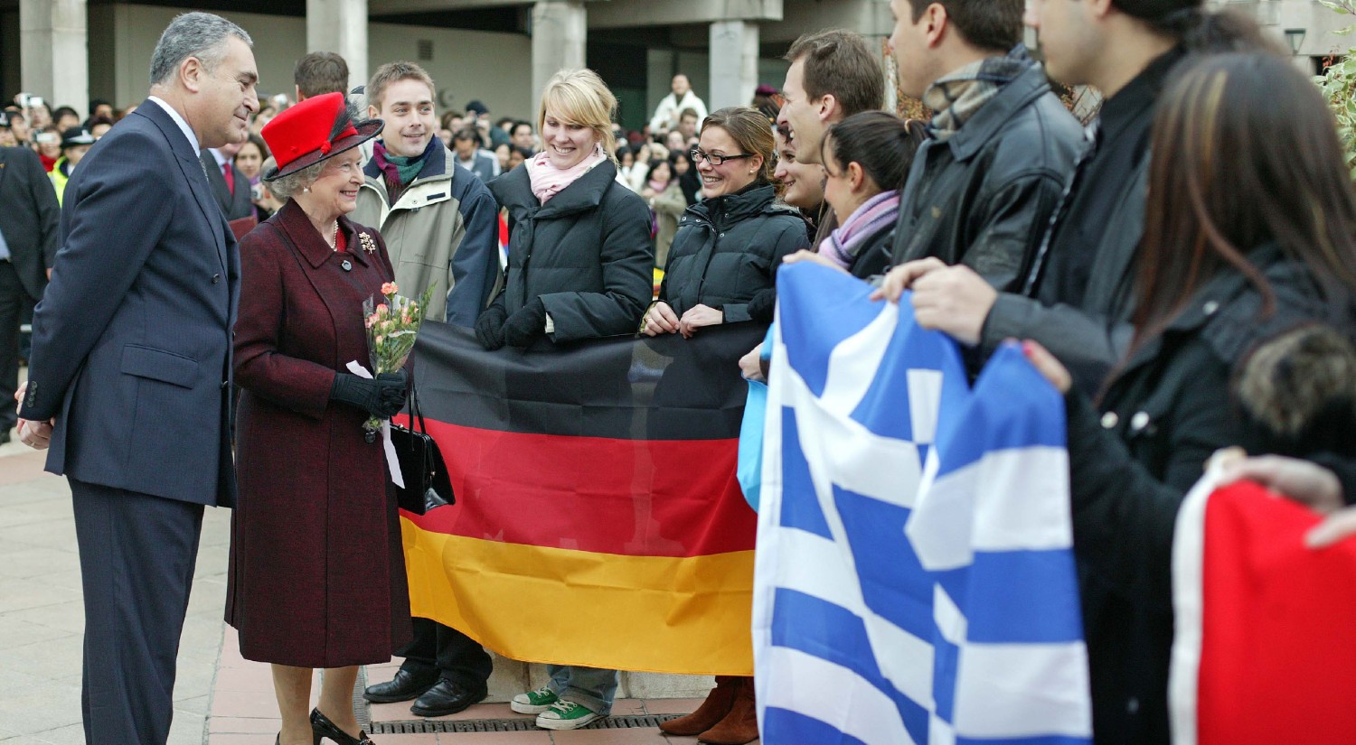 Her Majesty the Queen visits the Colchester Campus in 2004