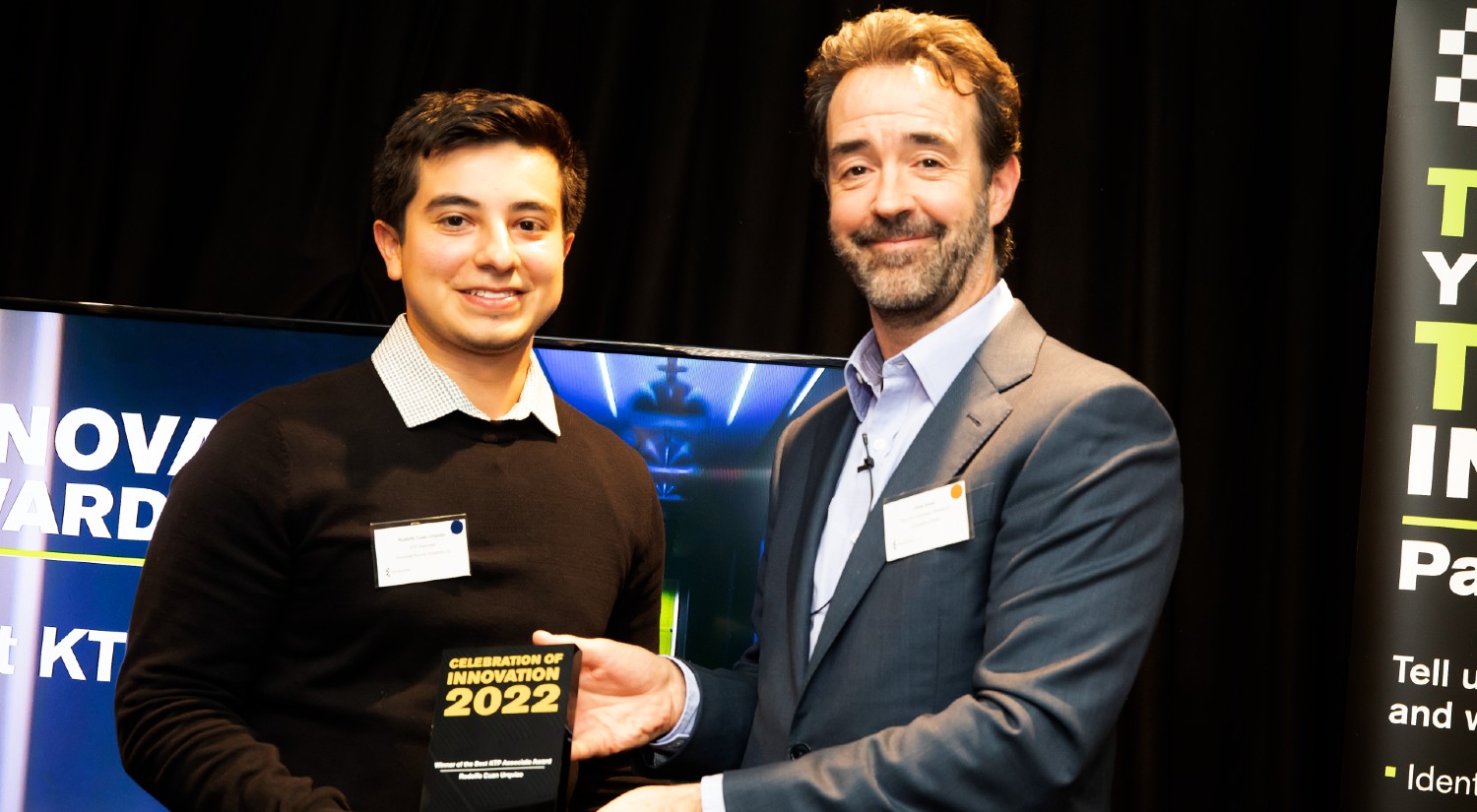 Rodolfo Cuan Urquizo receives the Best KTP Associate Award 