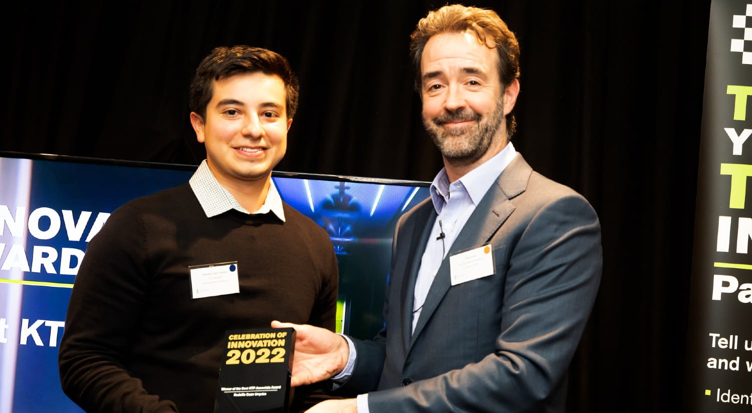 Rodolfo Cuan Urquizo receives the Best KTP Associate Award 